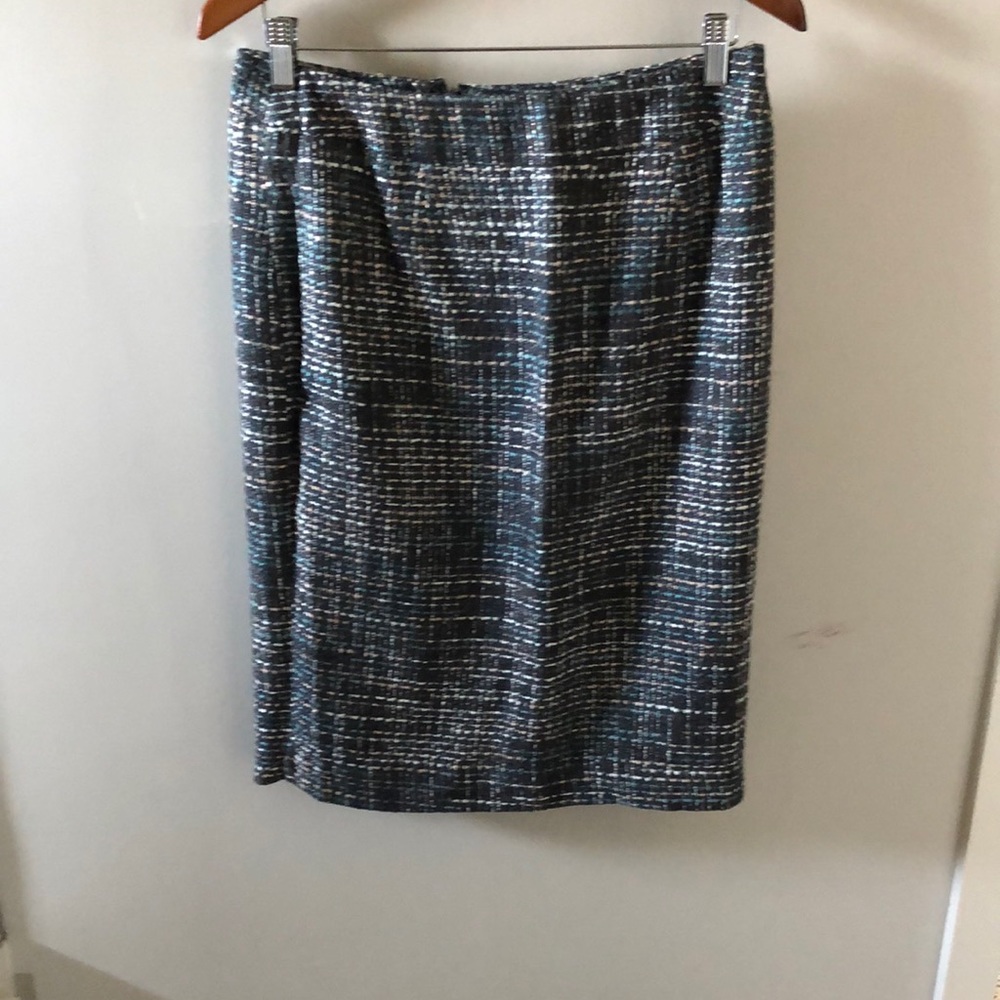 Tweed skirt